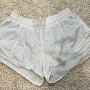 Lululemon White Hotty hot shorts